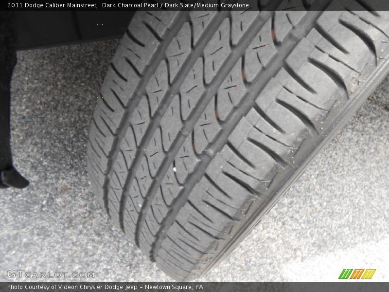Dark Charcoal Pearl / Dark Slate/Medium Graystone 2011 Dodge Caliber Mainstreet