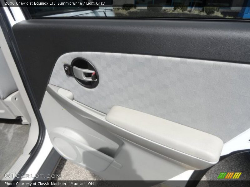 Summit White / Light Gray 2006 Chevrolet Equinox LT