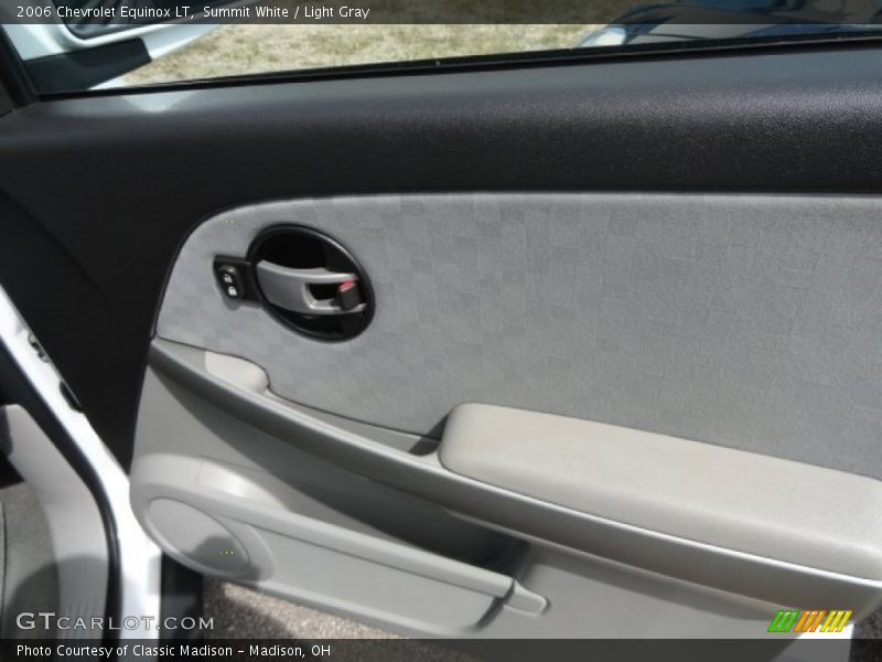 Summit White / Light Gray 2006 Chevrolet Equinox LT