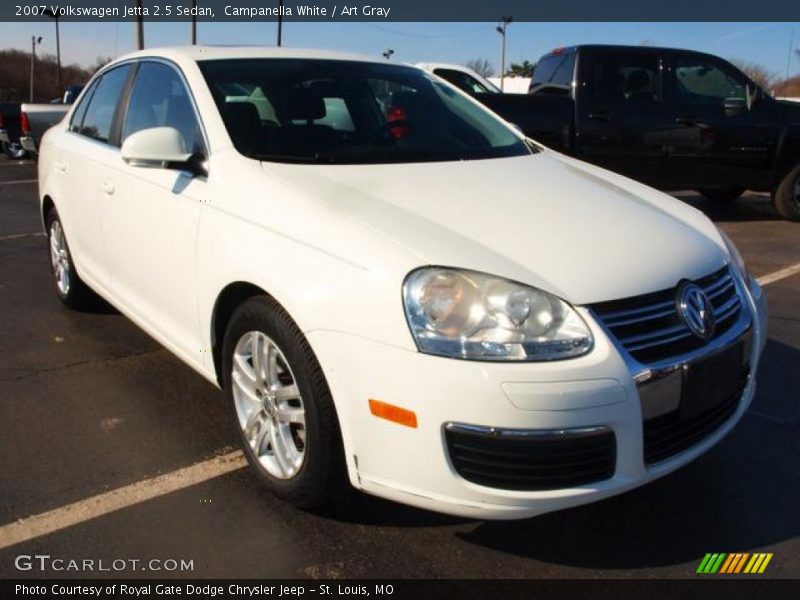 Front 3/4 View of 2007 Jetta 2.5 Sedan