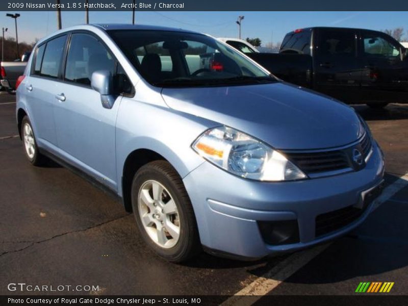 Arctic Blue / Charcoal 2009 Nissan Versa 1.8 S Hatchback