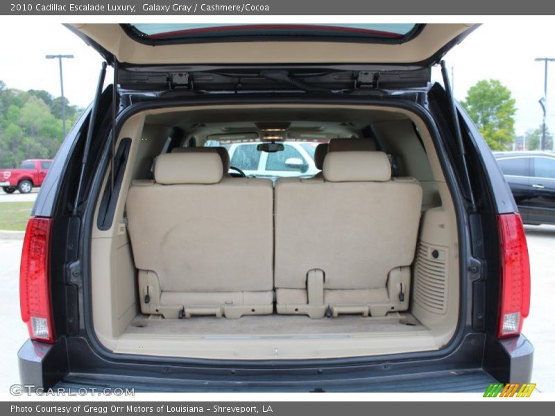  2010 Escalade Luxury Trunk