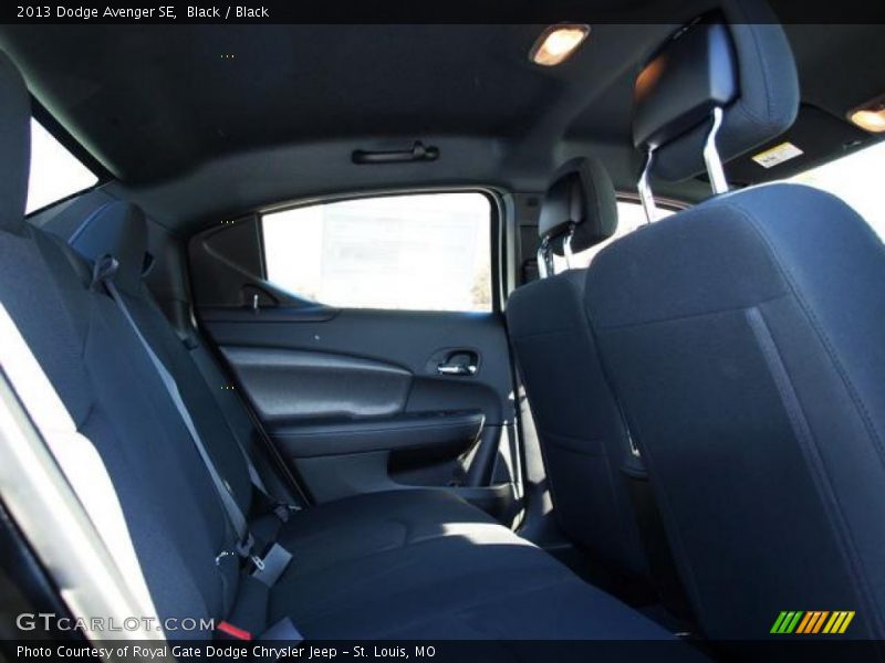 Black / Black 2013 Dodge Avenger SE