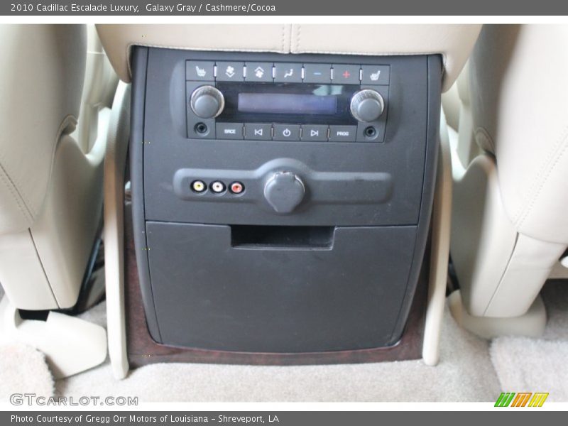 Controls of 2010 Escalade Luxury