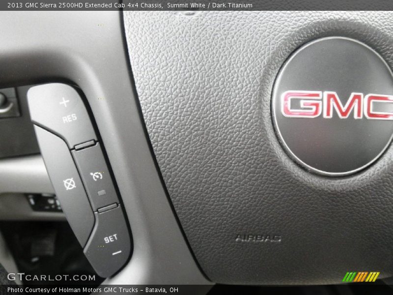 Summit White / Dark Titanium 2013 GMC Sierra 2500HD Extended Cab 4x4 Chassis