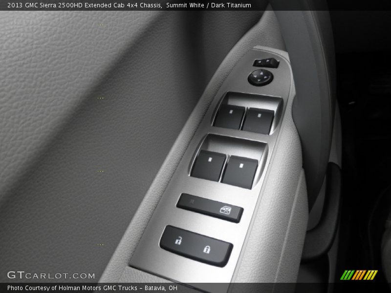 Summit White / Dark Titanium 2013 GMC Sierra 2500HD Extended Cab 4x4 Chassis