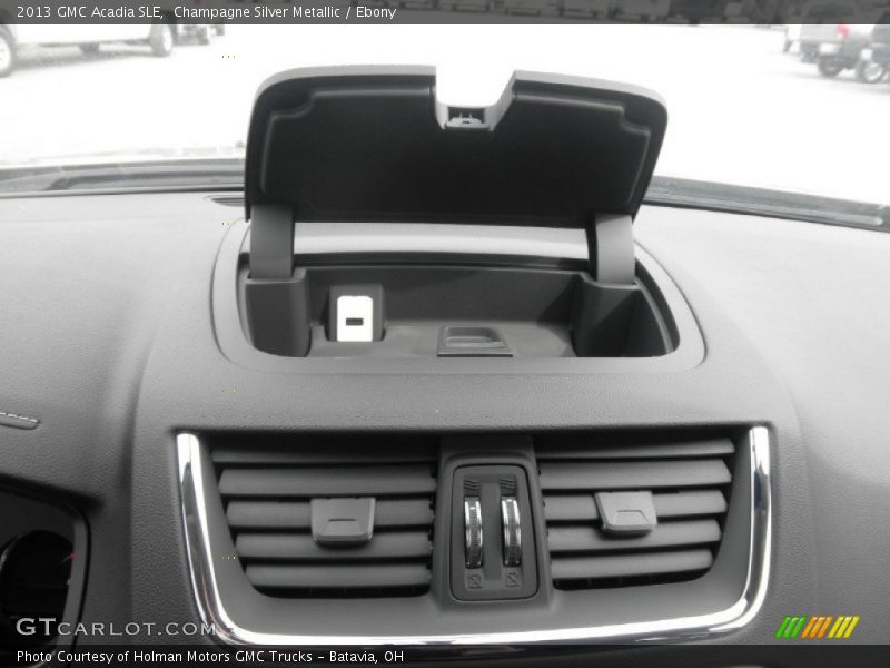 Champagne Silver Metallic / Ebony 2013 GMC Acadia SLE