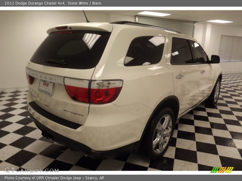 Stone White / Black 2011 Dodge Durango Citadel 4x4