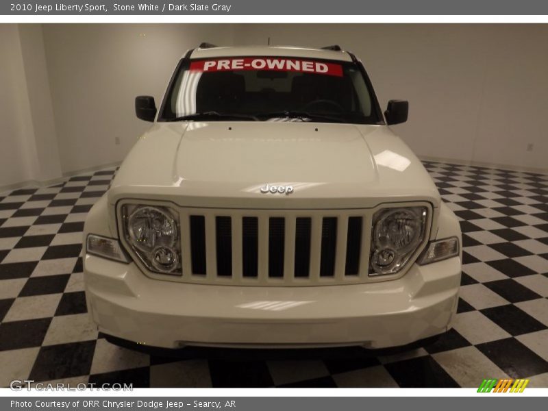 Stone White / Dark Slate Gray 2010 Jeep Liberty Sport