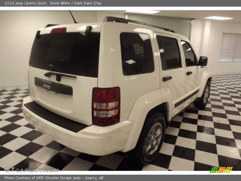Stone White / Dark Slate Gray 2010 Jeep Liberty Sport