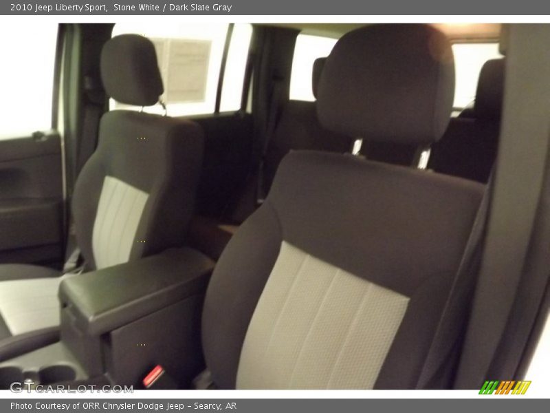 Stone White / Dark Slate Gray 2010 Jeep Liberty Sport