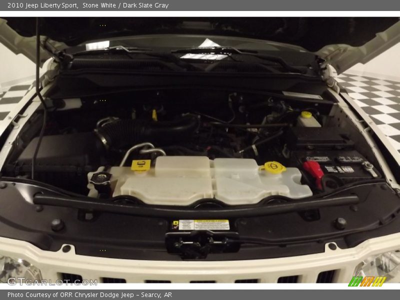 Stone White / Dark Slate Gray 2010 Jeep Liberty Sport