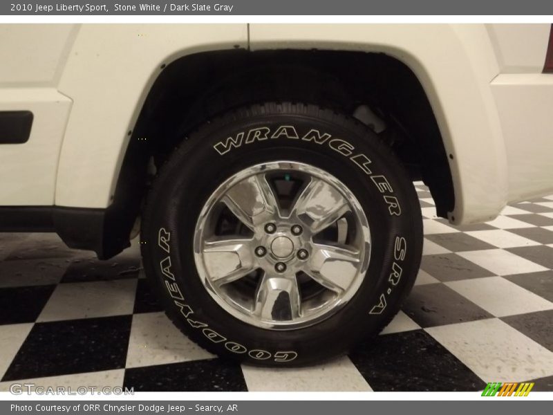 Stone White / Dark Slate Gray 2010 Jeep Liberty Sport