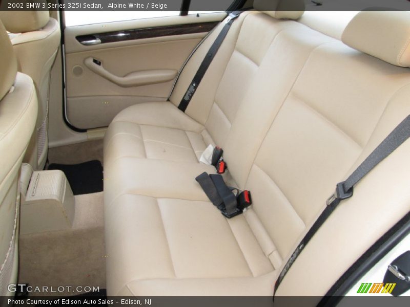 Alpine White / Beige 2002 BMW 3 Series 325i Sedan