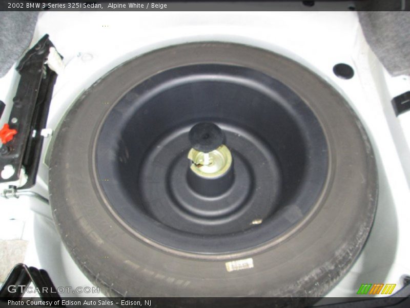Alpine White / Beige 2002 BMW 3 Series 325i Sedan