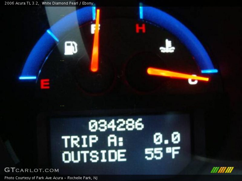 White Diamond Pearl / Ebony 2006 Acura TL 3.2