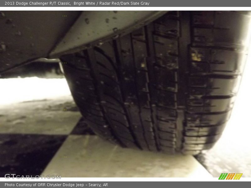 Bright White / Radar Red/Dark Slate Gray 2013 Dodge Challenger R/T Classic