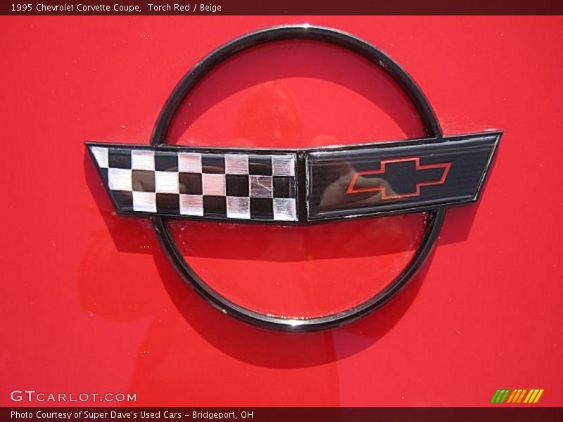 Torch Red / Beige 1995 Chevrolet Corvette Coupe