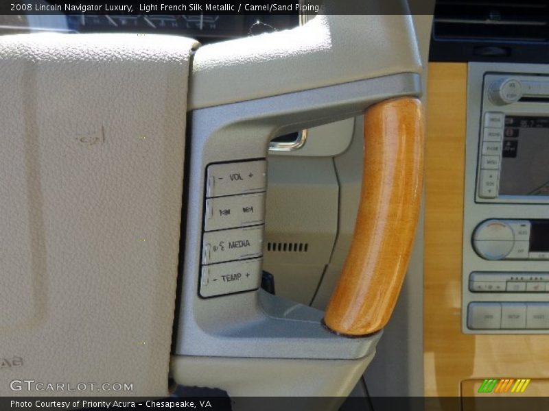 Light French Silk Metallic / Camel/Sand Piping 2008 Lincoln Navigator Luxury