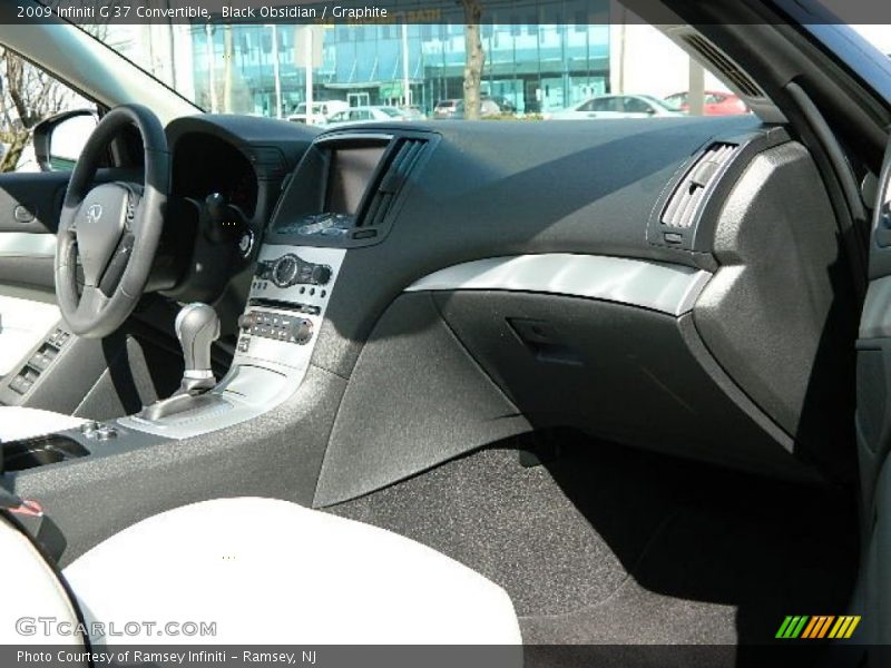 Black Obsidian / Graphite 2009 Infiniti G 37 Convertible