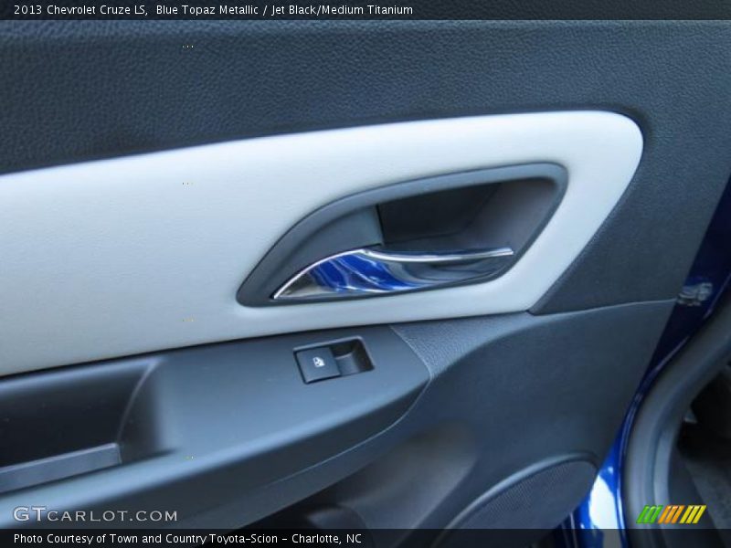 Blue Topaz Metallic / Jet Black/Medium Titanium 2013 Chevrolet Cruze LS