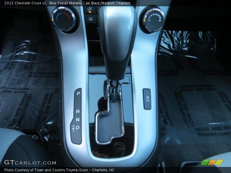Blue Topaz Metallic / Jet Black/Medium Titanium 2013 Chevrolet Cruze LS