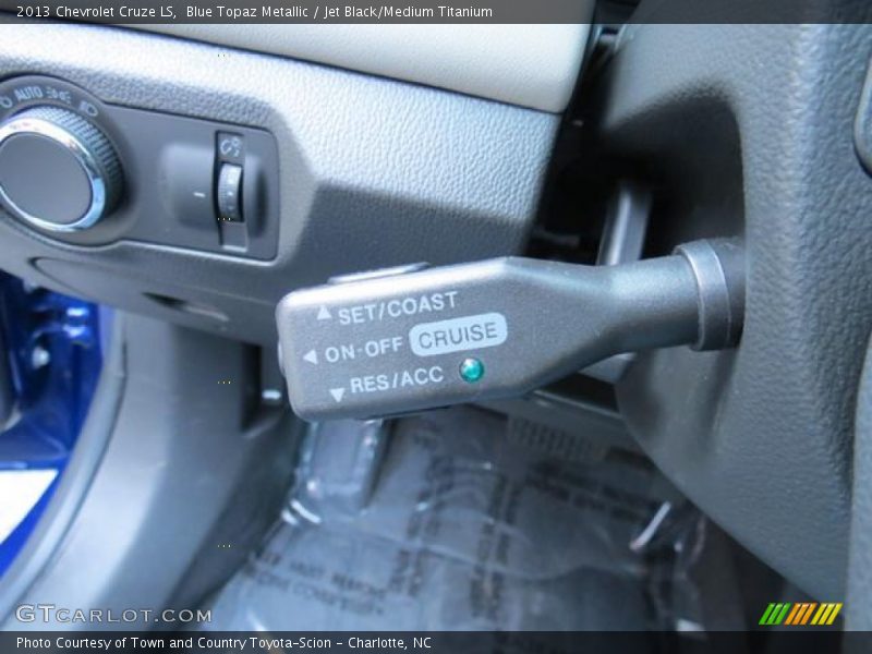 Blue Topaz Metallic / Jet Black/Medium Titanium 2013 Chevrolet Cruze LS