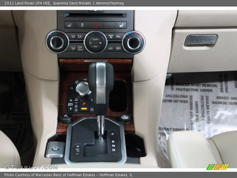 Ipanema Sand Metallic / Almond/Nutmeg 2011 Land Rover LR4 HSE