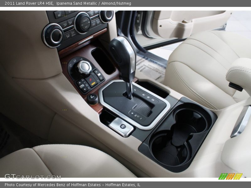 Ipanema Sand Metallic / Almond/Nutmeg 2011 Land Rover LR4 HSE