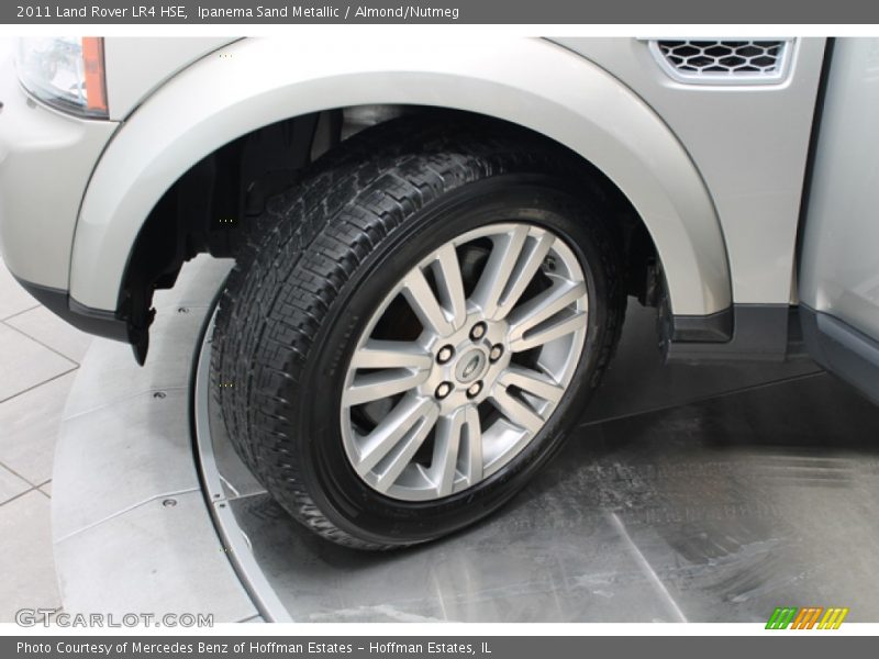 Ipanema Sand Metallic / Almond/Nutmeg 2011 Land Rover LR4 HSE