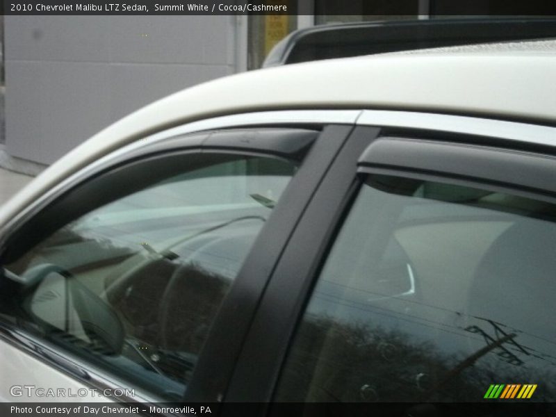 Summit White / Cocoa/Cashmere 2010 Chevrolet Malibu LTZ Sedan