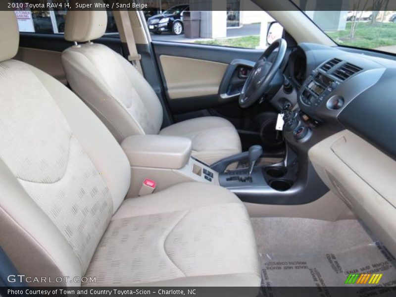 Super White / Sand Beige 2010 Toyota RAV4 I4