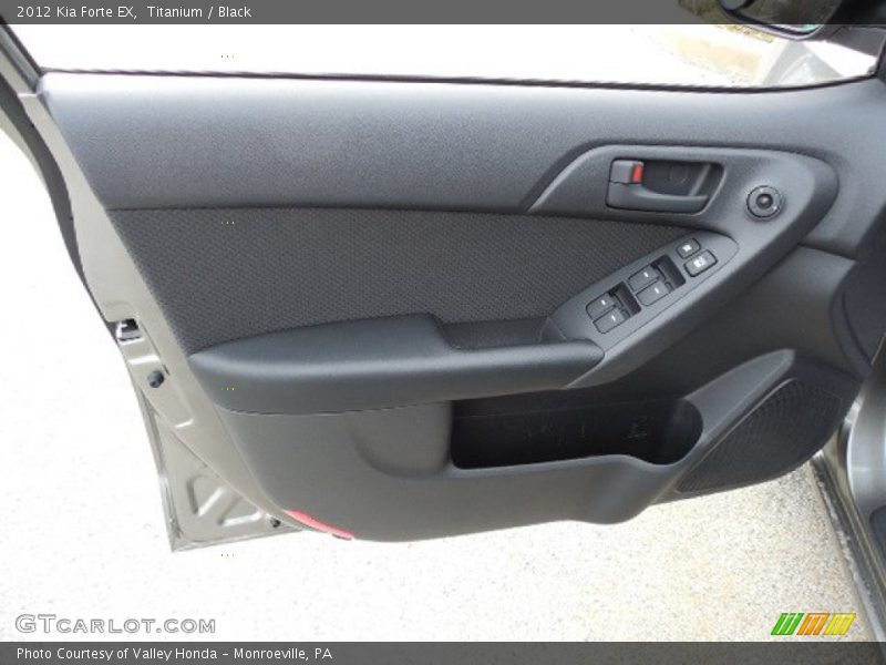 Titanium / Black 2012 Kia Forte EX
