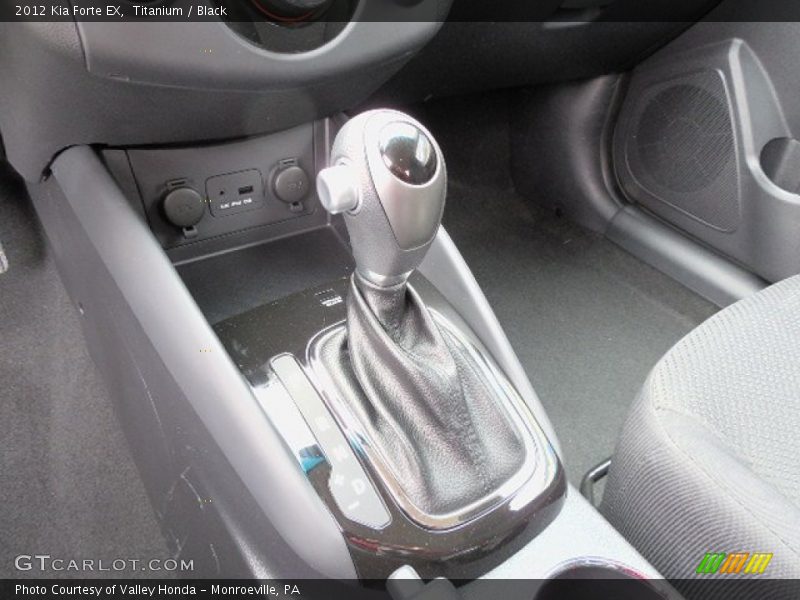 Titanium / Black 2012 Kia Forte EX