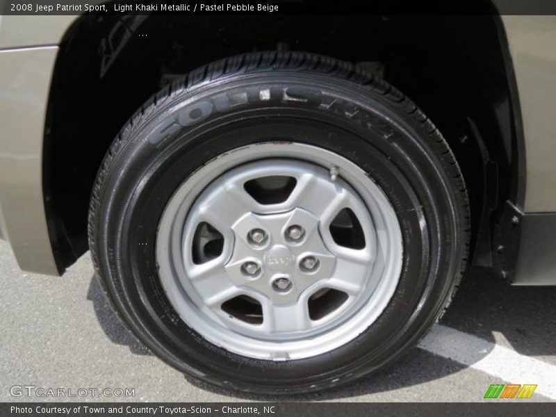 Light Khaki Metallic / Pastel Pebble Beige 2008 Jeep Patriot Sport