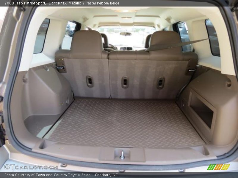Light Khaki Metallic / Pastel Pebble Beige 2008 Jeep Patriot Sport