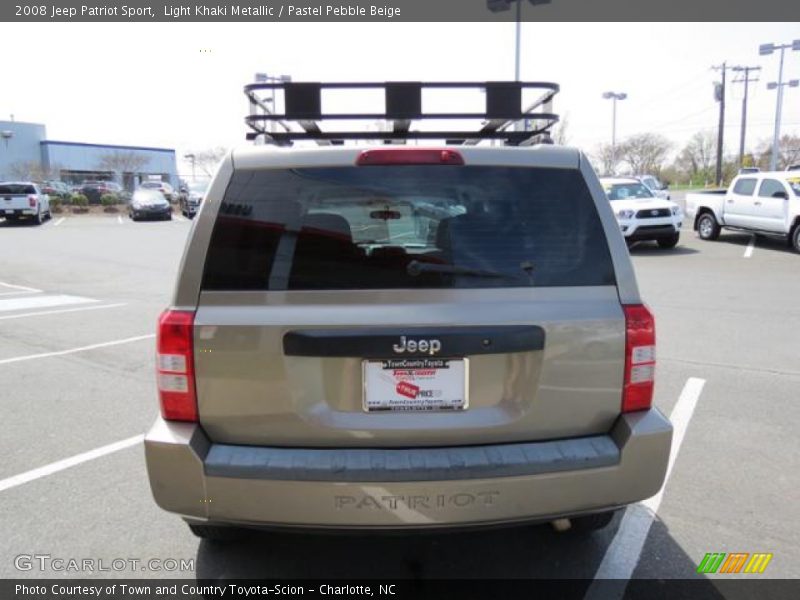 Light Khaki Metallic / Pastel Pebble Beige 2008 Jeep Patriot Sport