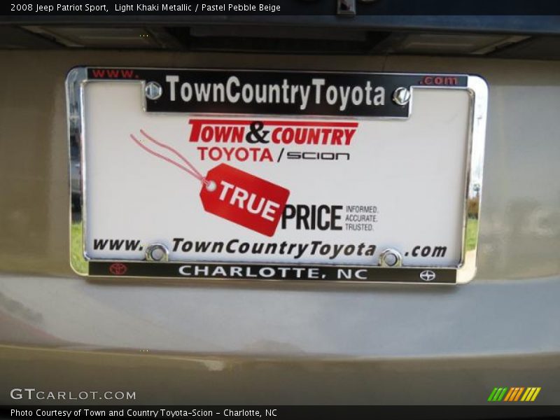 Light Khaki Metallic / Pastel Pebble Beige 2008 Jeep Patriot Sport