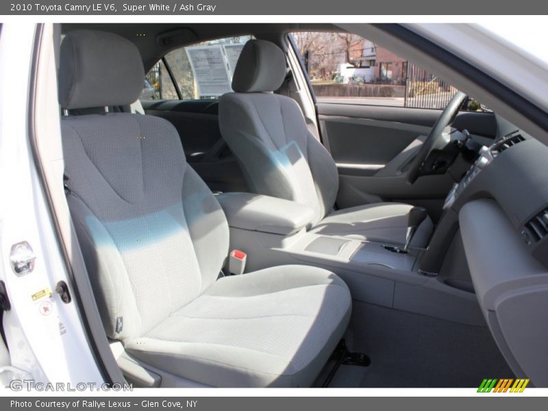 Super White / Ash Gray 2010 Toyota Camry LE V6