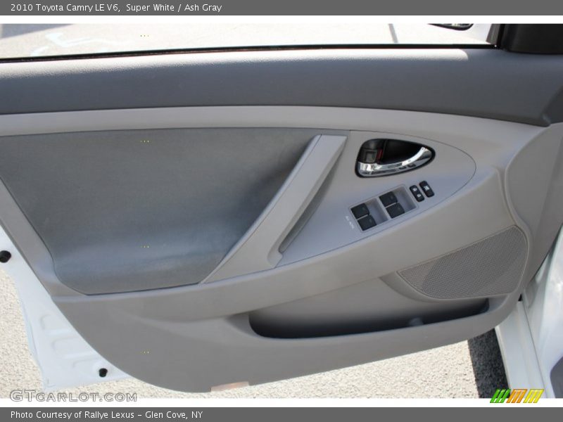 Super White / Ash Gray 2010 Toyota Camry LE V6