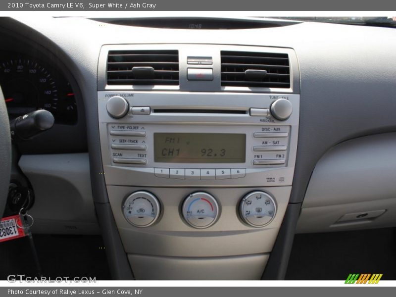 Super White / Ash Gray 2010 Toyota Camry LE V6