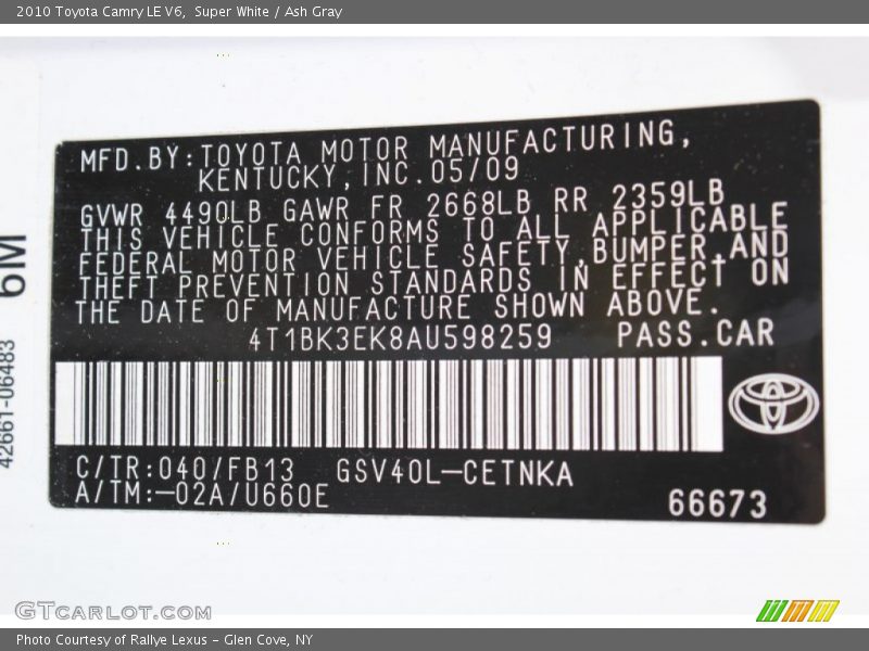 Super White / Ash Gray 2010 Toyota Camry LE V6