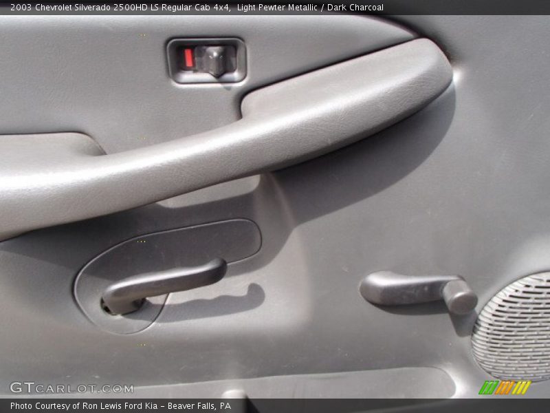 Light Pewter Metallic / Dark Charcoal 2003 Chevrolet Silverado 2500HD LS Regular Cab 4x4