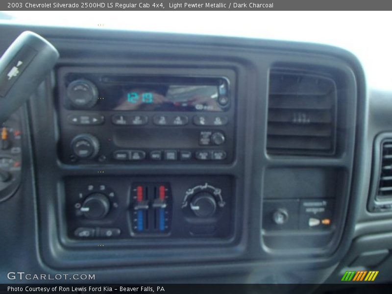 Light Pewter Metallic / Dark Charcoal 2003 Chevrolet Silverado 2500HD LS Regular Cab 4x4