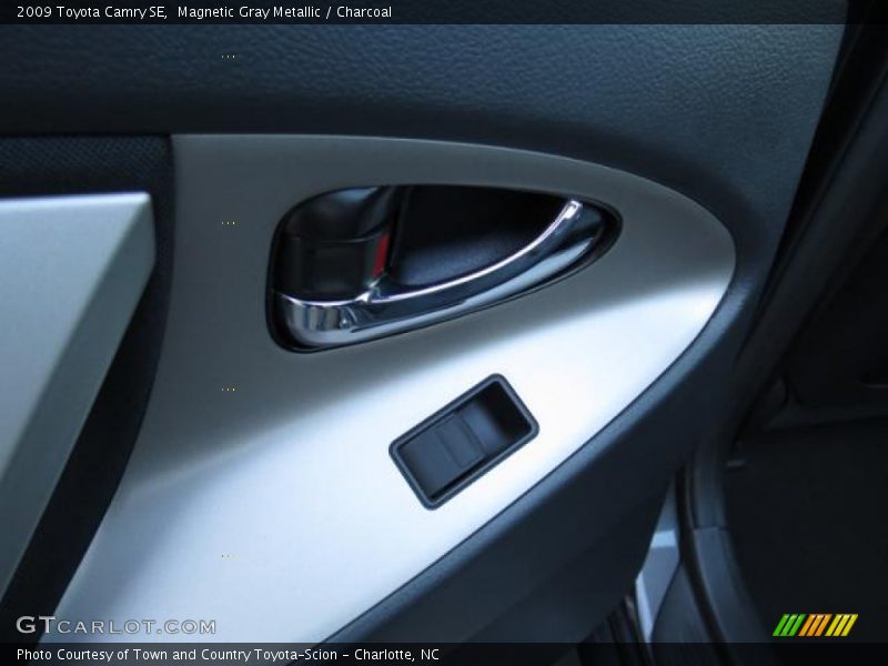 Magnetic Gray Metallic / Charcoal 2009 Toyota Camry SE