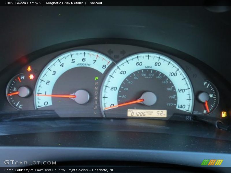 Magnetic Gray Metallic / Charcoal 2009 Toyota Camry SE