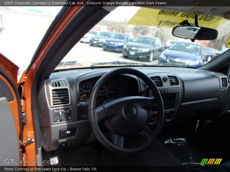 Sunburst Orange Metallic / Medium Dark Pewter 2005 Chevrolet Colorado LS Extended Cab 4x4