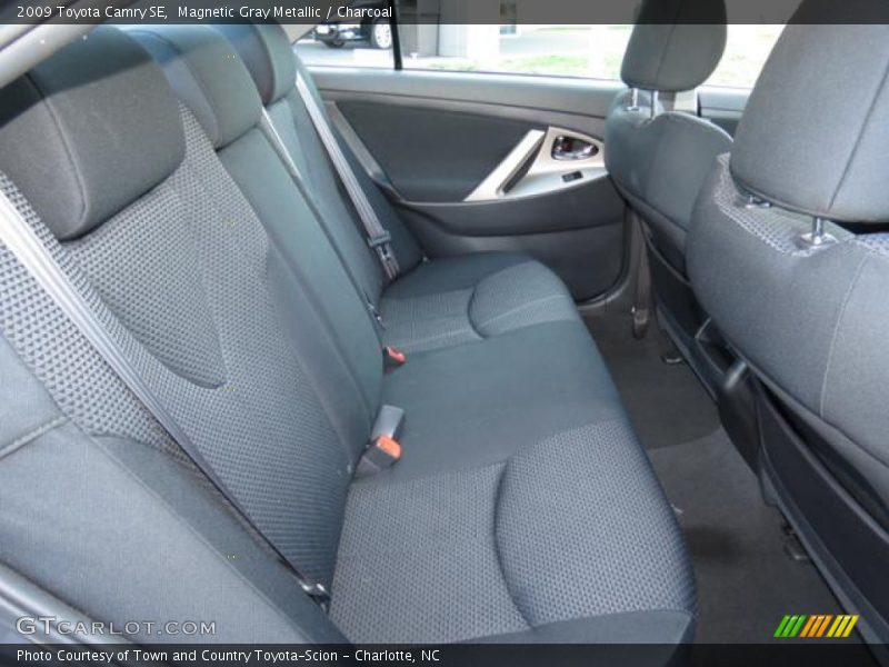 Magnetic Gray Metallic / Charcoal 2009 Toyota Camry SE