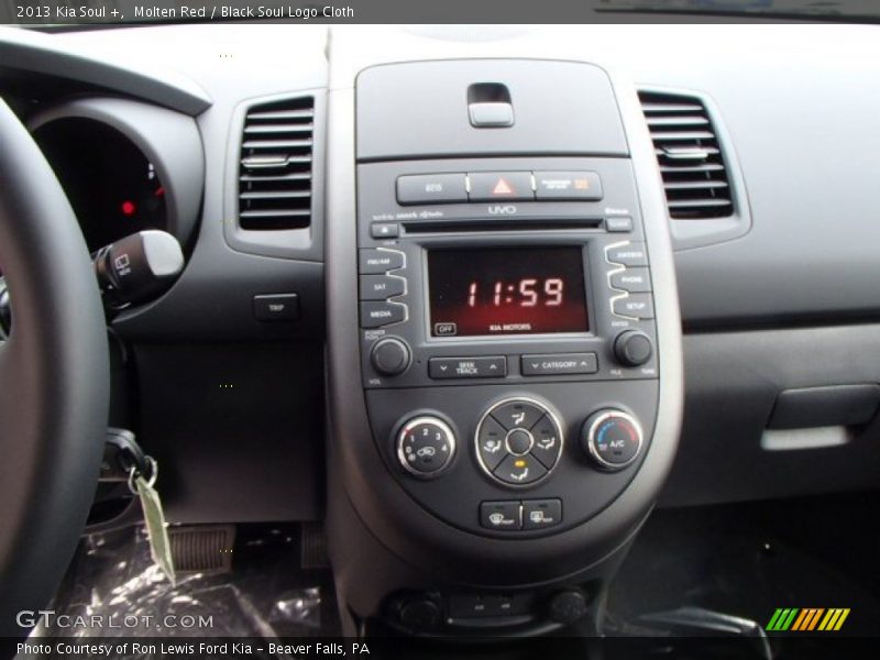 Molten Red / Black Soul Logo Cloth 2013 Kia Soul +