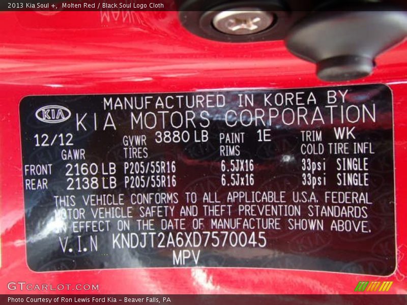Molten Red / Black Soul Logo Cloth 2013 Kia Soul +